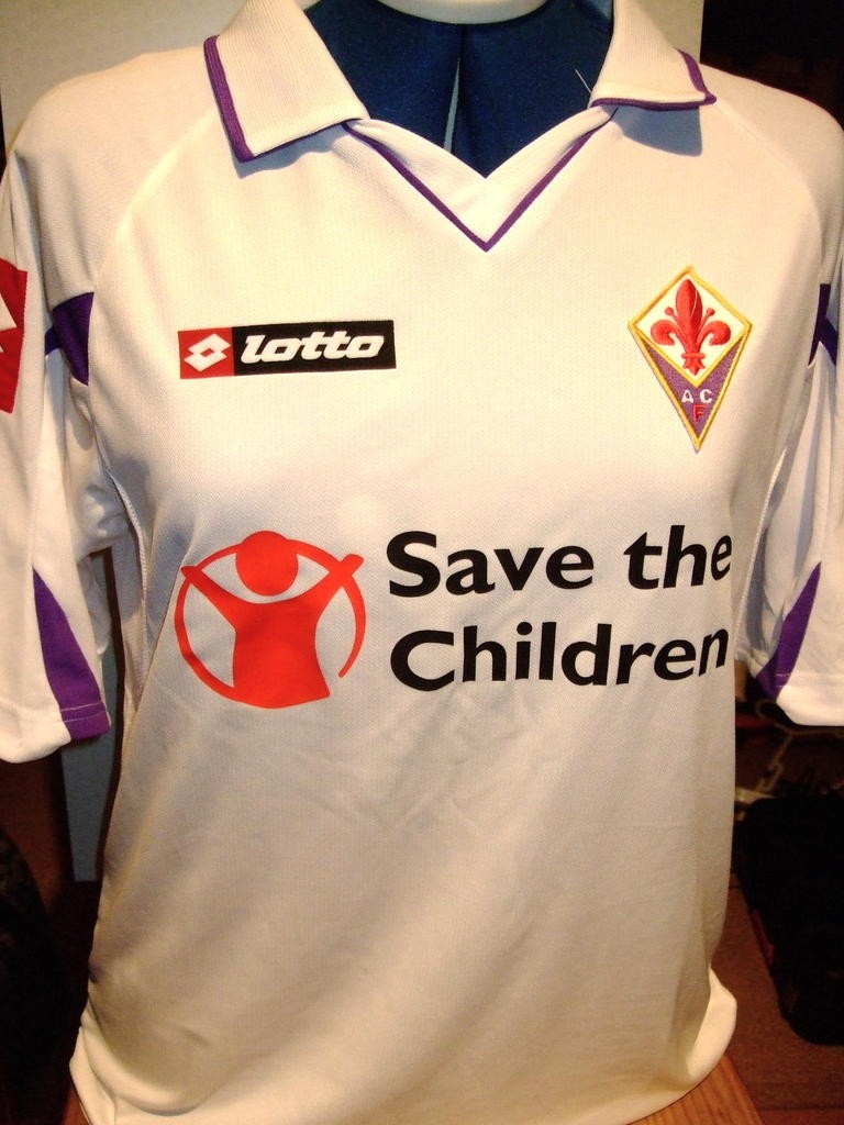 ACF Fiorentina 2010-11 Away 2 Kit