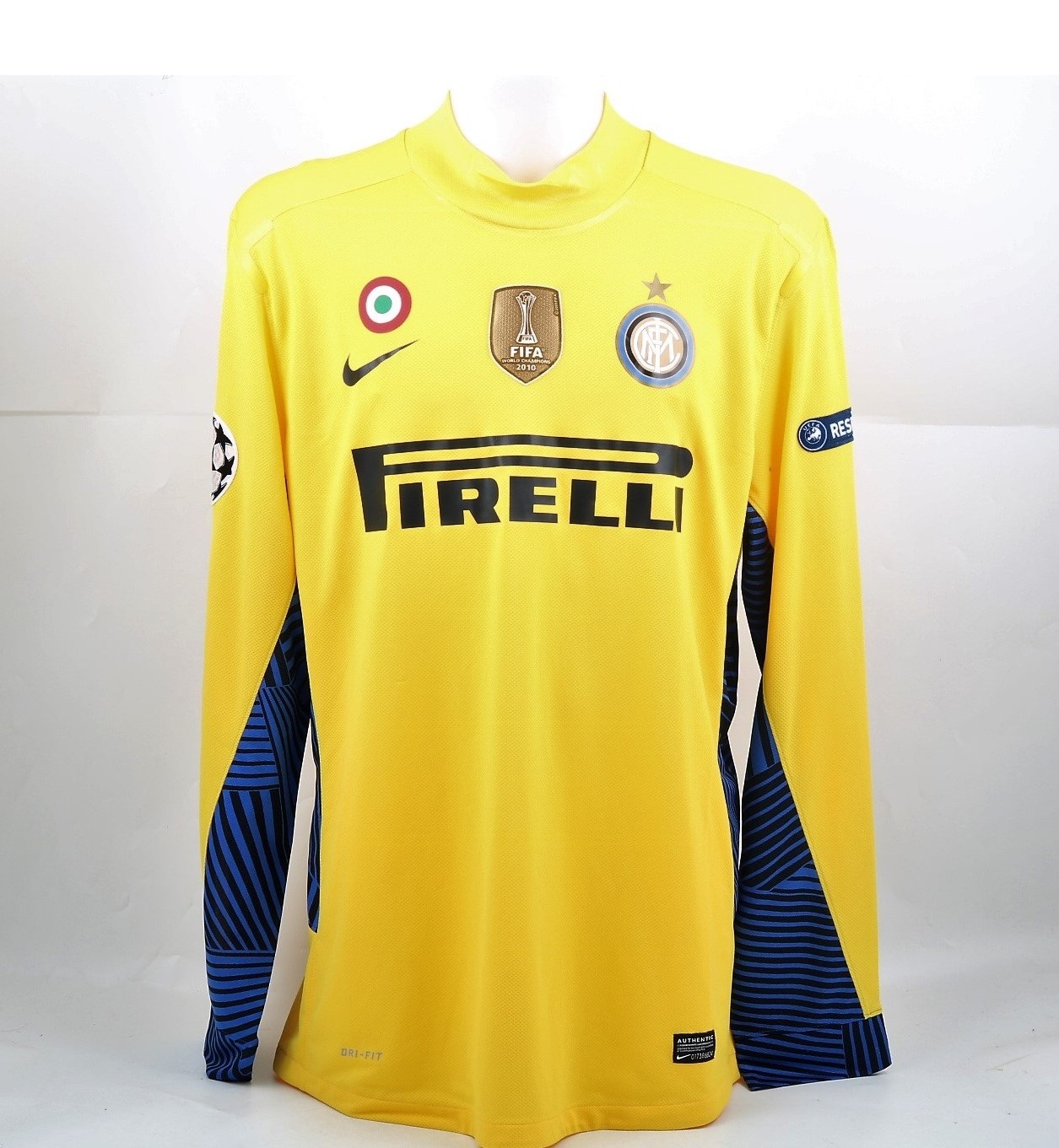 Inter Milan 2011-12 GK Third Kit
