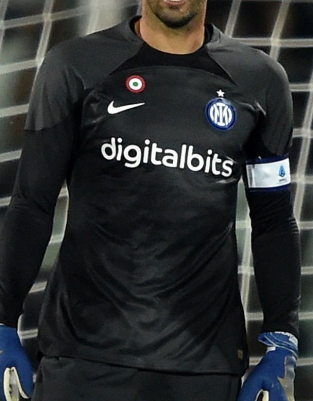 Inter Milan 2022-23 GK 1 Kit