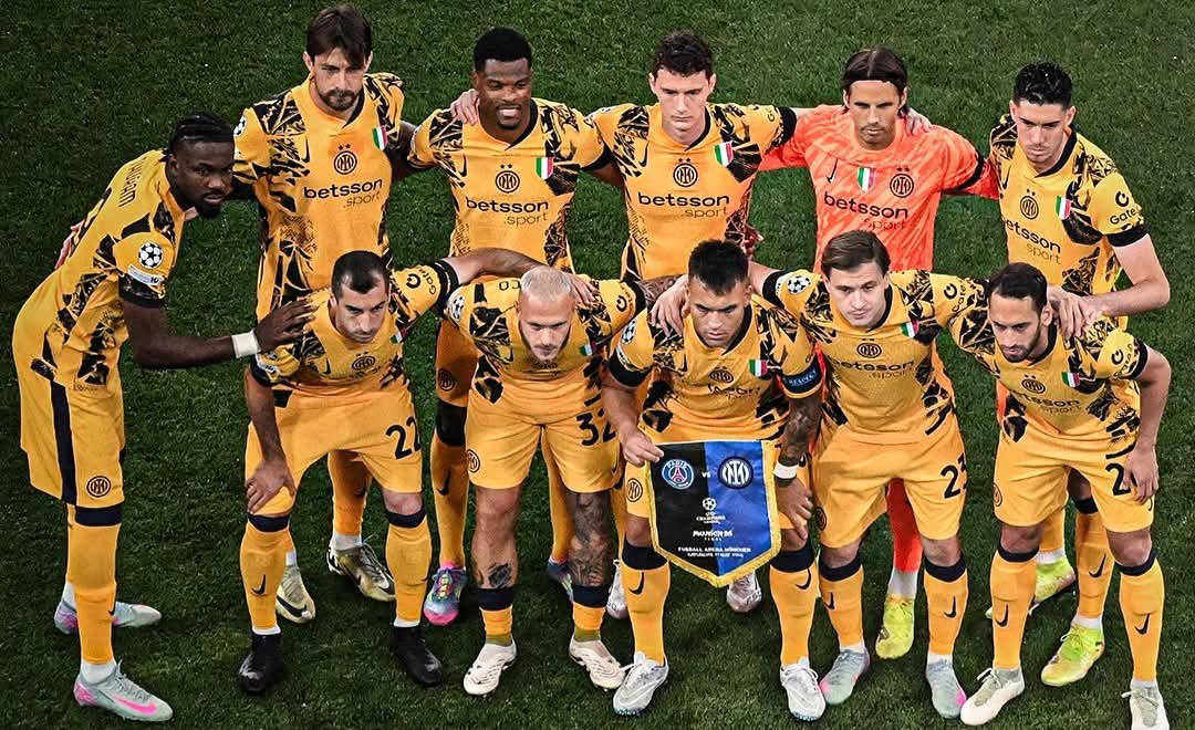 Inter Milan 2024-25 Champions League Final GK Kit