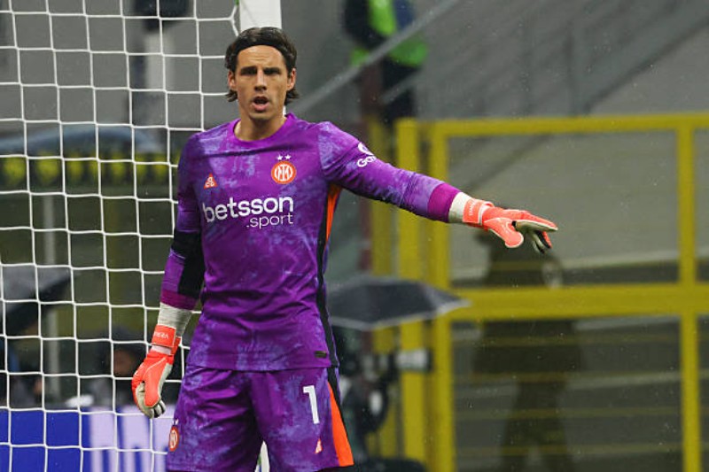 Inter Milan 2025-26 GK 9 Kit