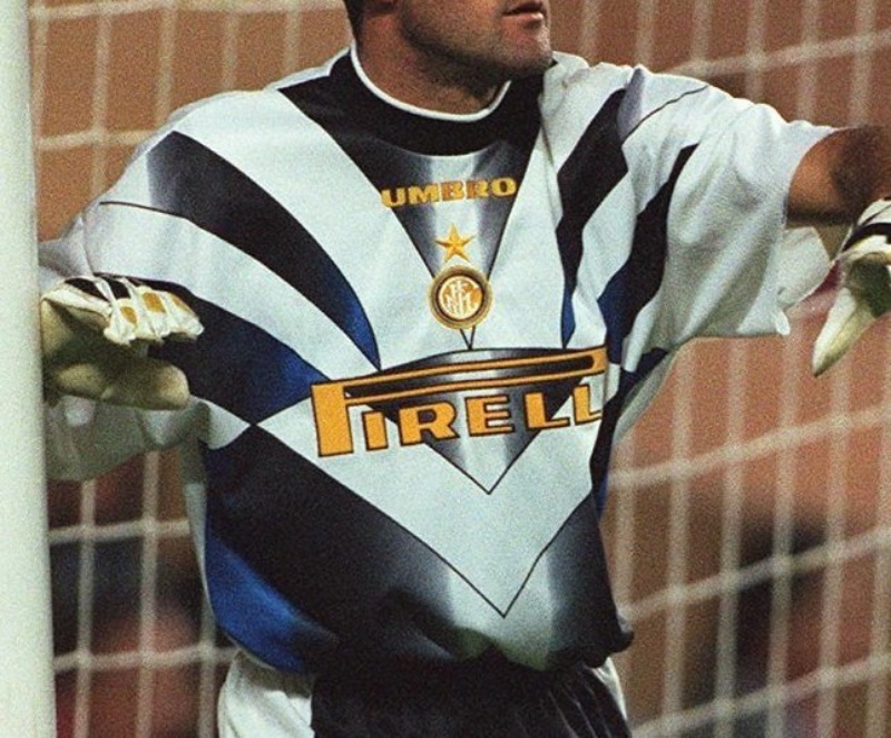 Inter Milan 1996-97 GK 2 Kit