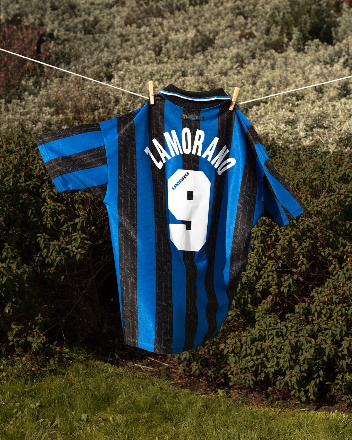 Inter Milan 1997-98 Home Kit