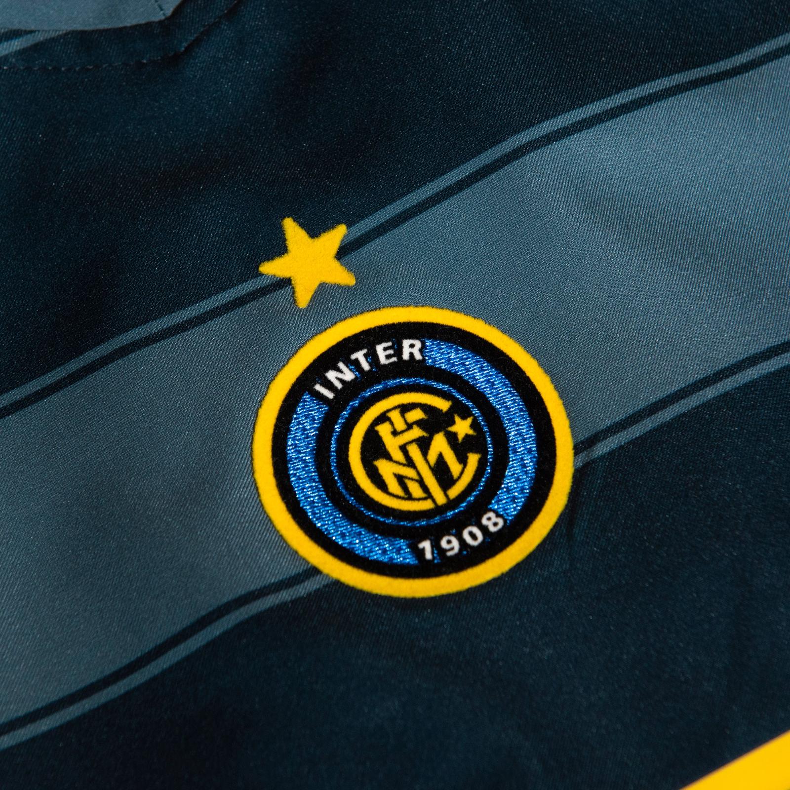 Inter Milan 2004-05 Third Kit