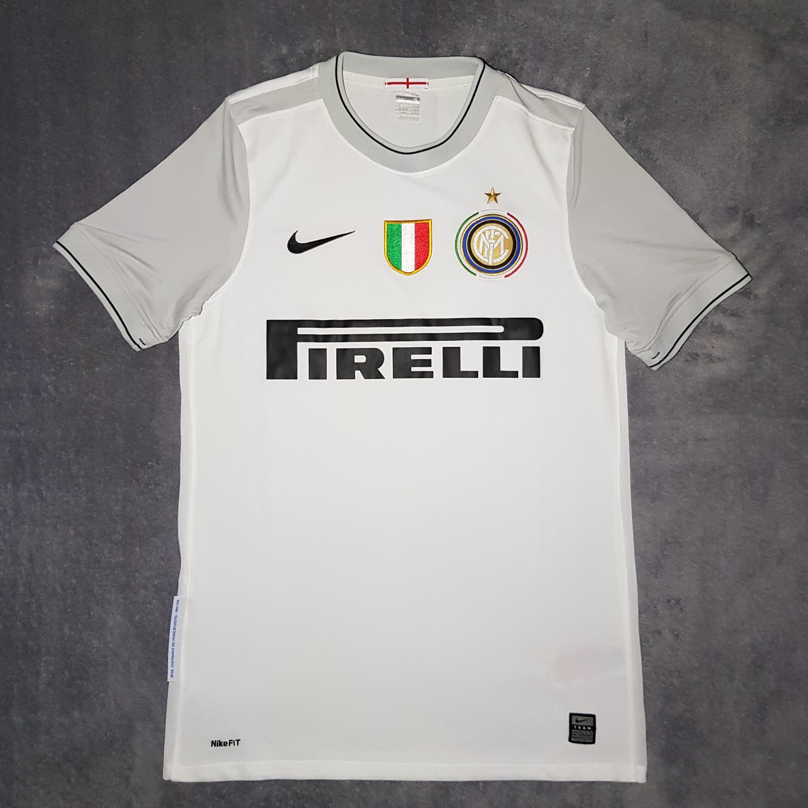 Inter Milan 2009-10 GK 1 Kit