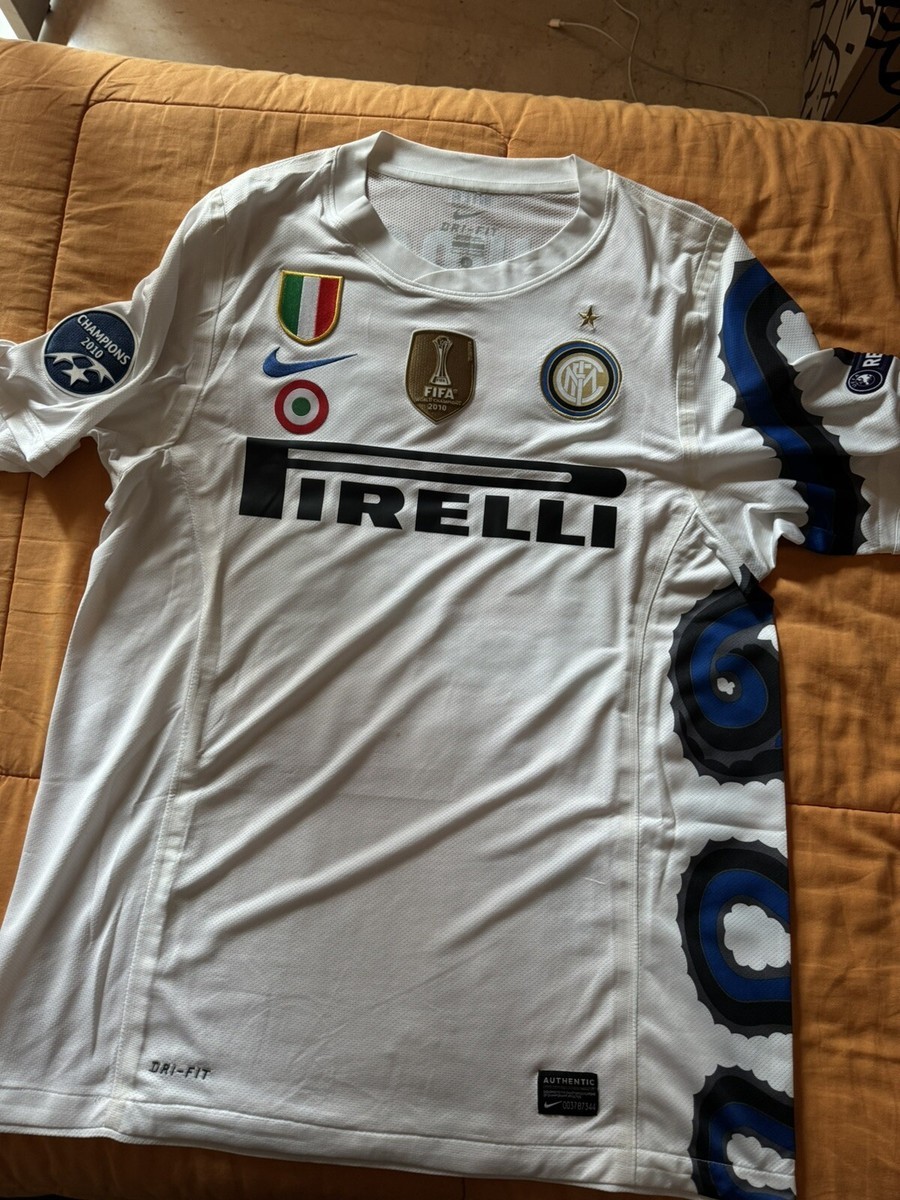 Inter Milan 2010-11 Champions League Away Kit