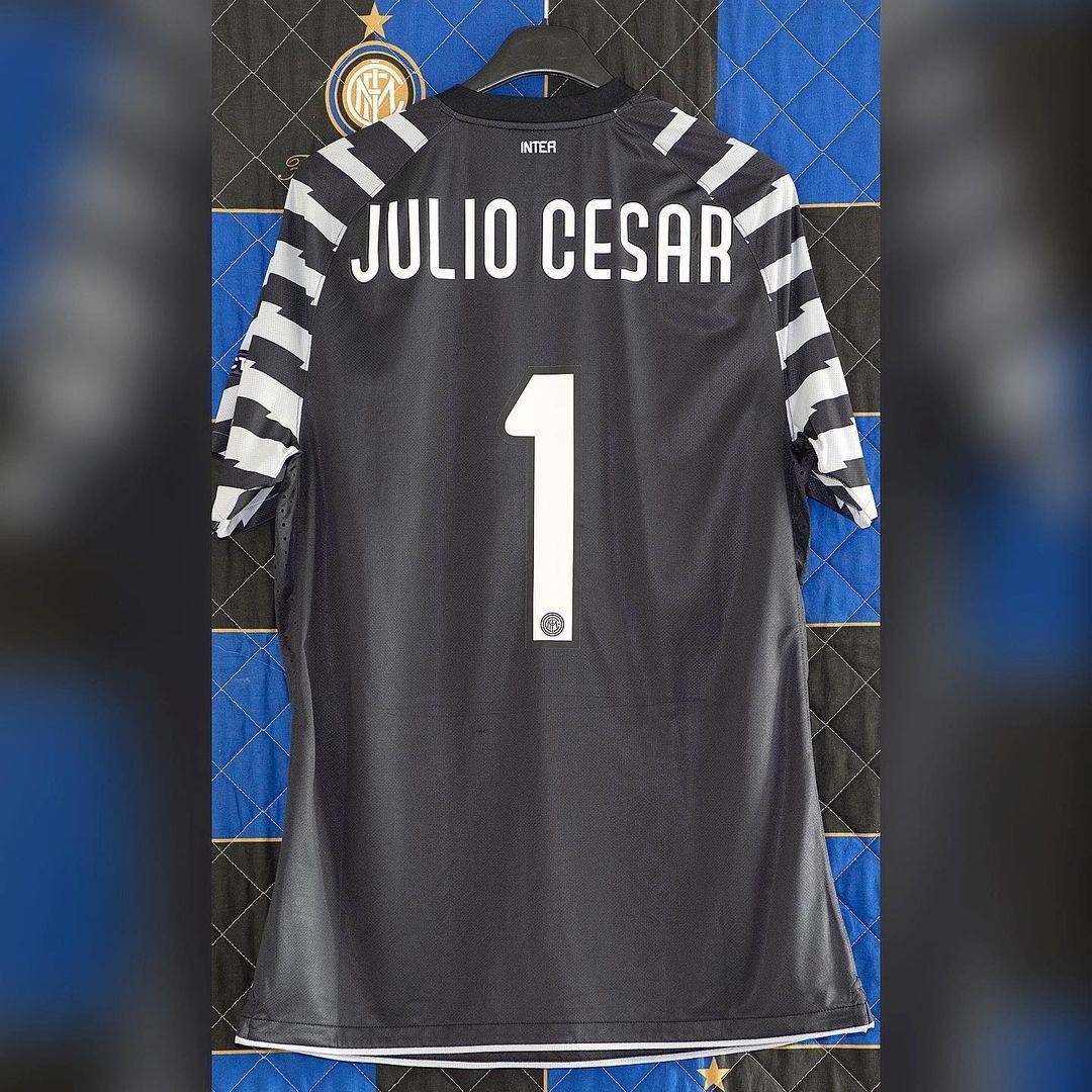 Inter Milan 2010-11 GK 3 Kit