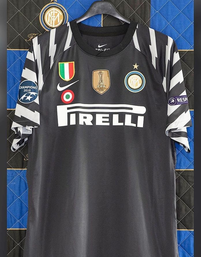 Inter Milan 2010-11 GK 3 Kit
