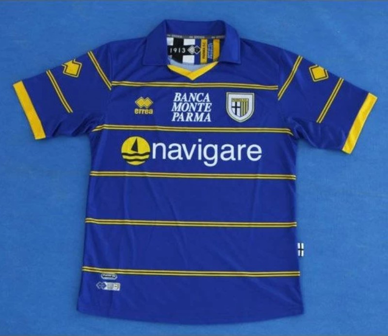Parma Calcio 2011-12 Fourth Kit