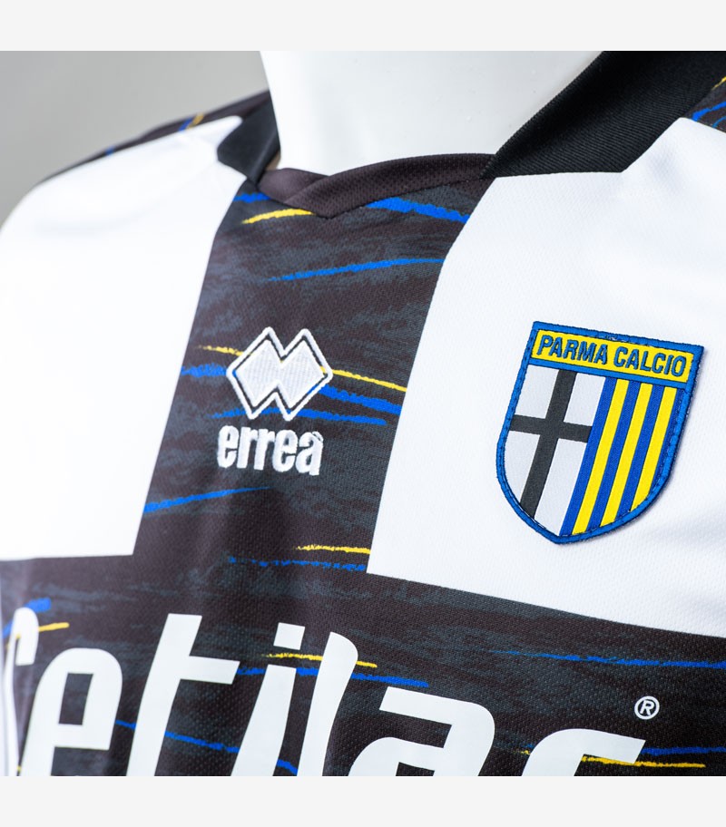 Parma Calcio 2021-22 Home Kit