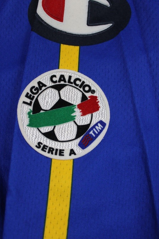 Parma Calcio 2005-06 Away 2 Kit