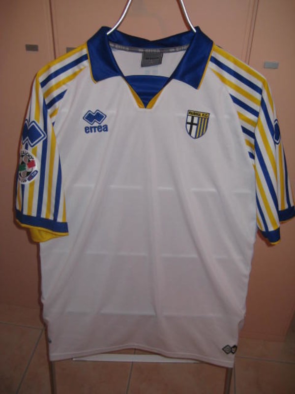 Parma Calcio 2009-10 Fourth Kit