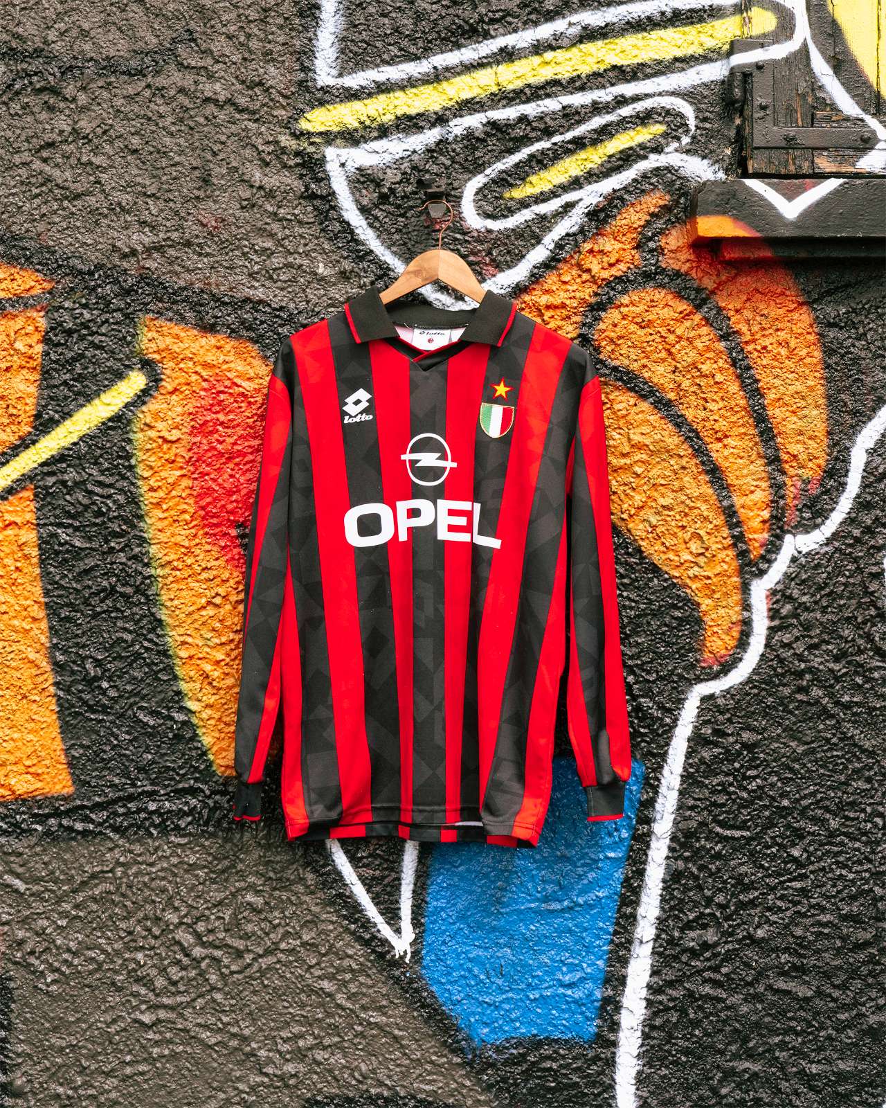 AC Milan 1994-95 Home Kit