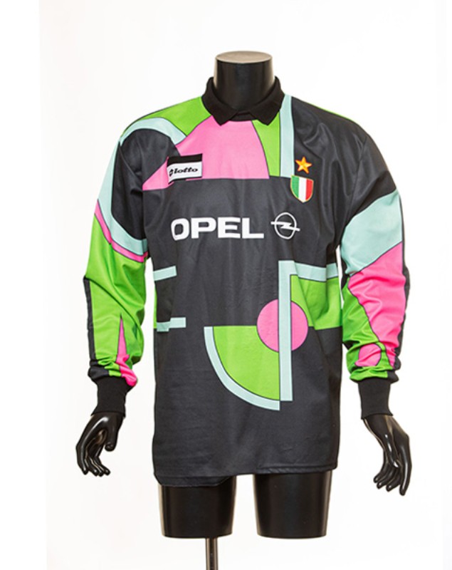 AC Milan 1994-95 GK 4 Kit