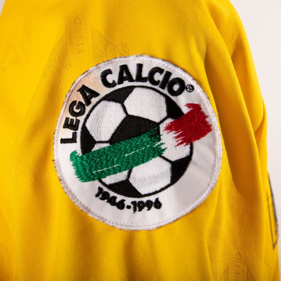 Hellas Verona 1996-97 Away Kit