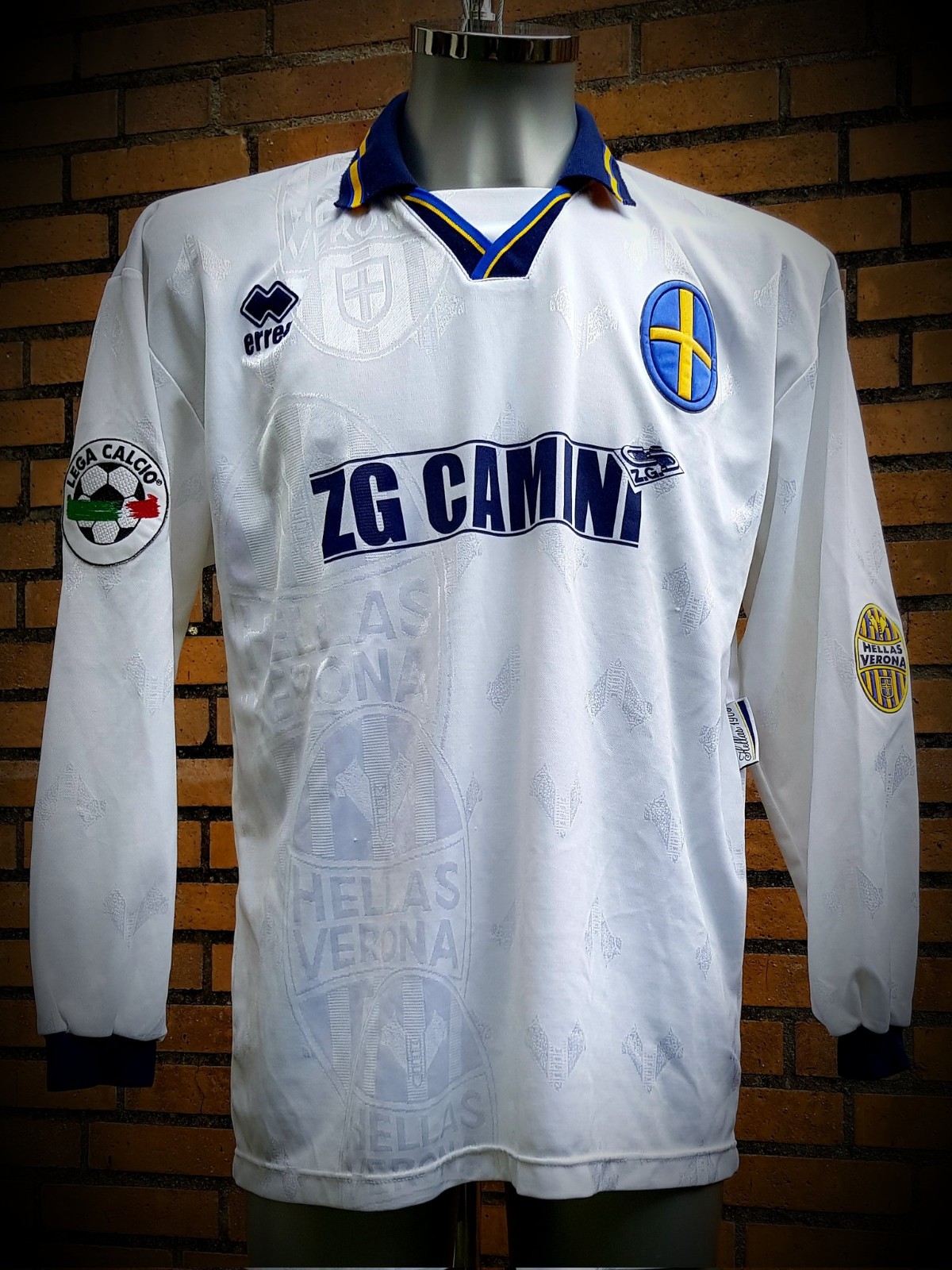 Hellas Verona 1997-98 Away Kit