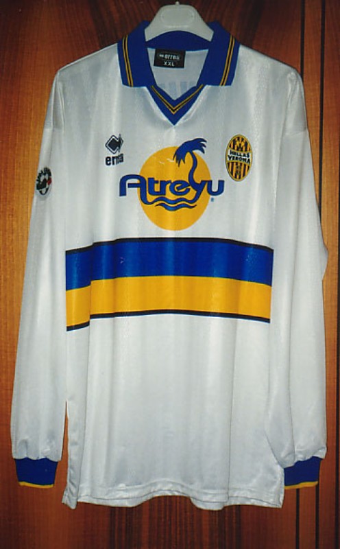 Hellas Verona 1998-99 Away Kit