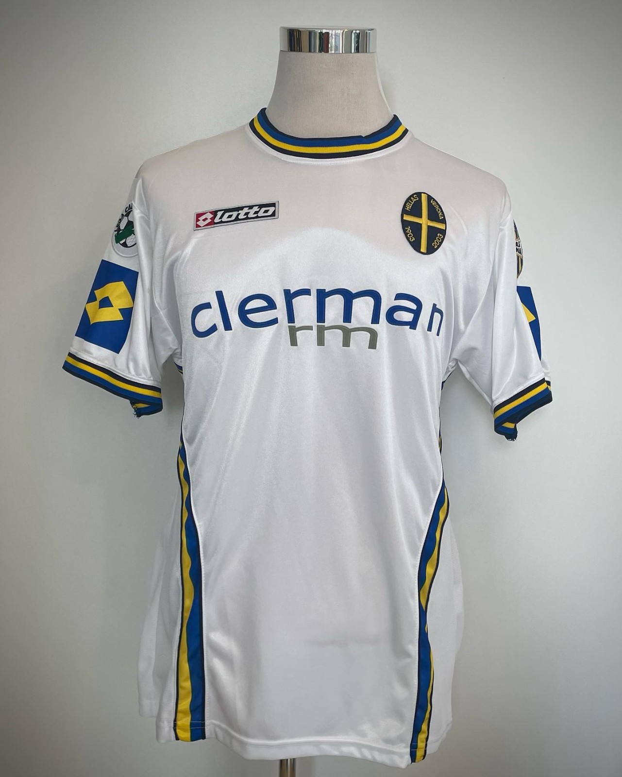 Hellas Verona 2002-03 Third Kit
