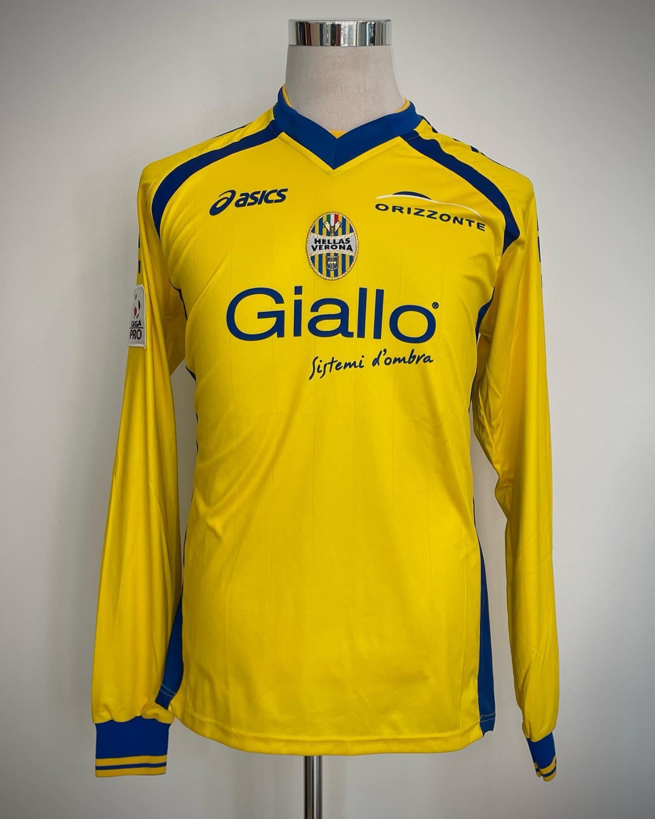 Hellas Verona 2008-09 Away Kit
