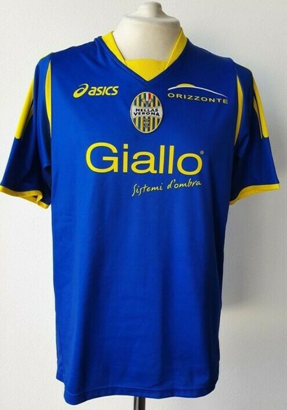 Hellas Verona 2009-10 Home Kit