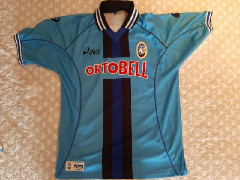 Atalanta BC 2001-02 Third Kit