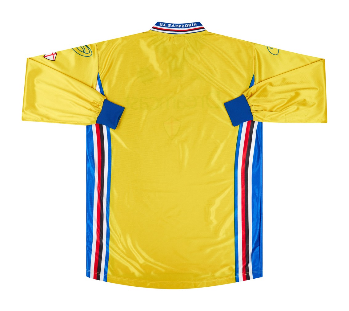 UC Sampdoria 2000-01 Third Kit