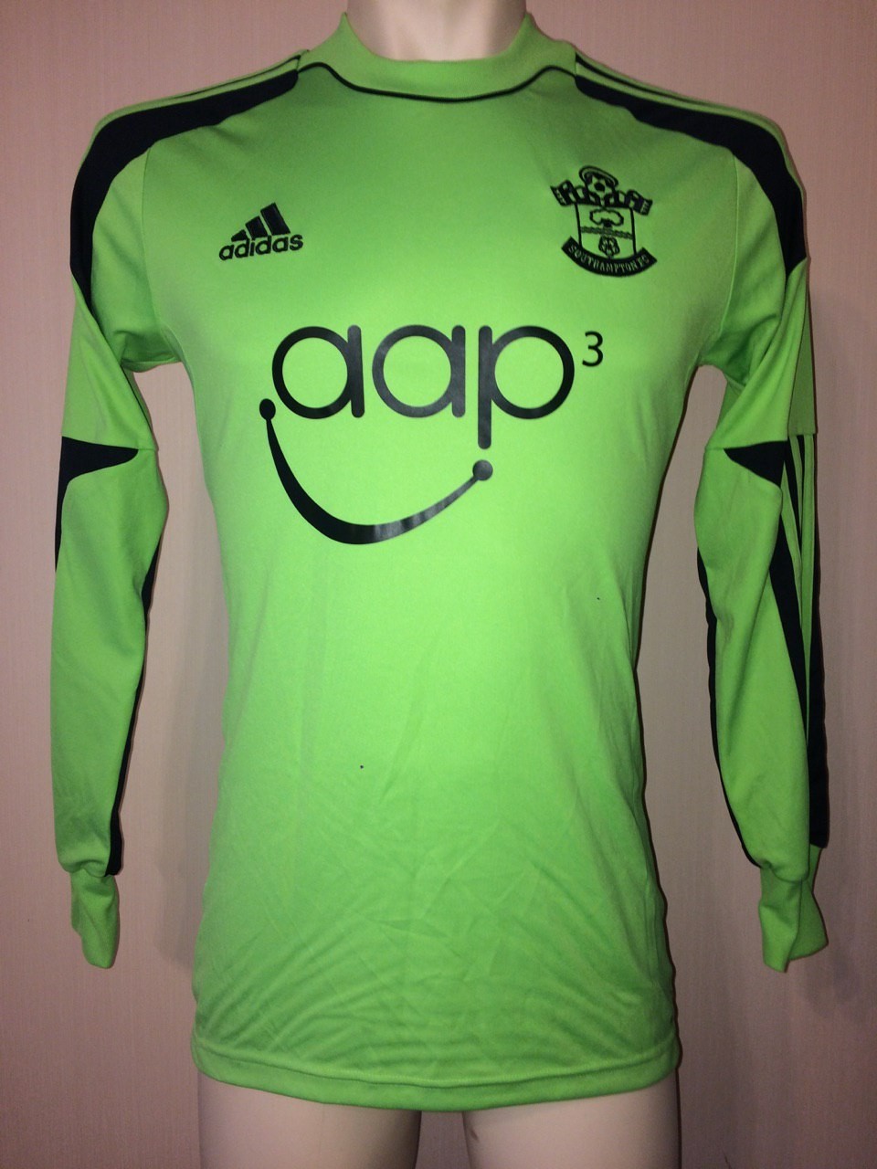 Southampton FC 2013-14 GK 1 Kit