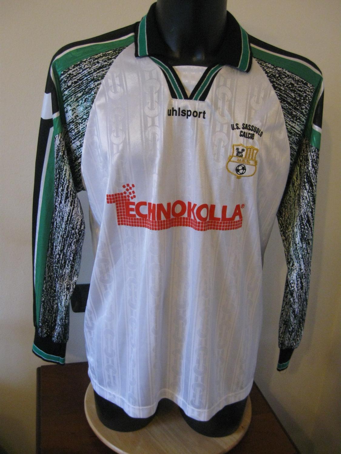 Sassuolo 2000-01 Away Kit
