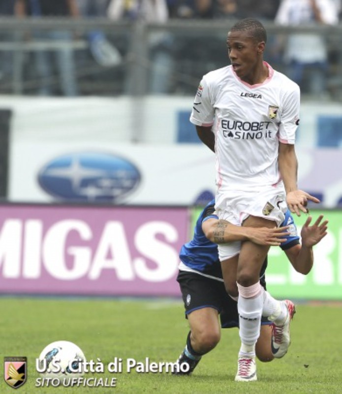 Unione Sportiva Città di Palermo 2011-12 Away V2 Kit