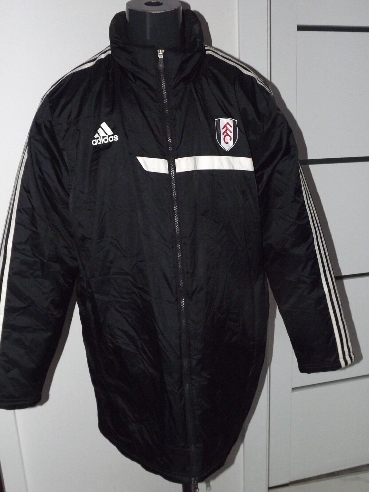 Fulham FC 2013-14 Bench Kit