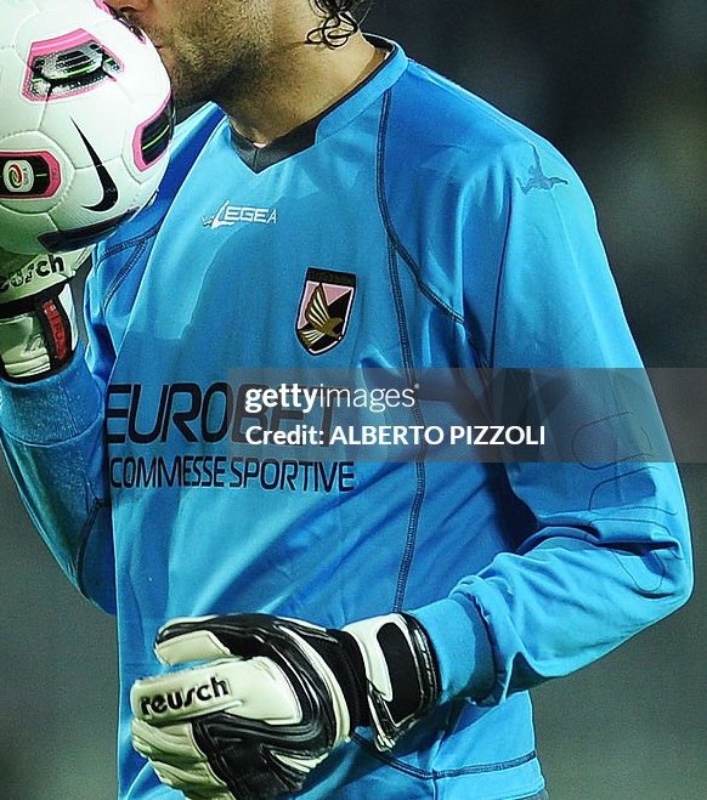 Unione Sportiva Città di Palermo 2010-11 GK 1 Kit