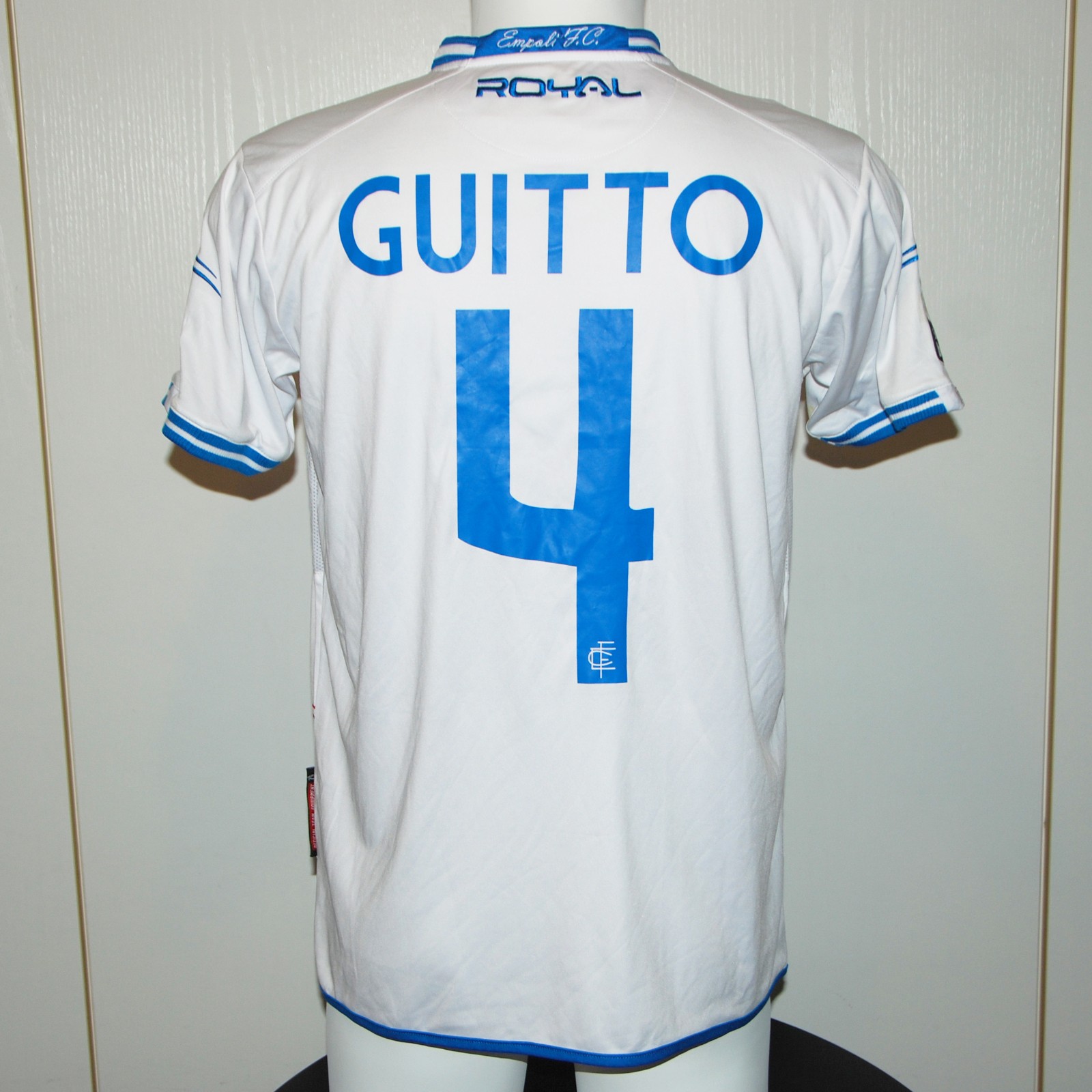 Empoli 2013-14 Away Kit