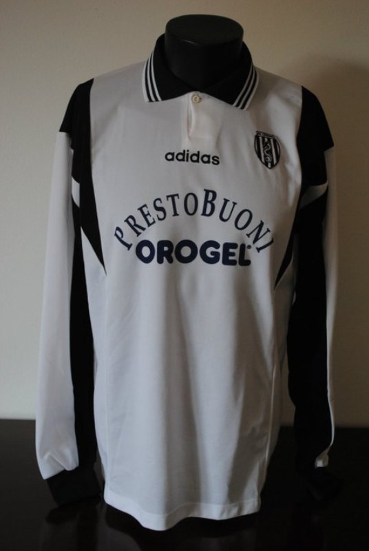 AC Cesena 1997-98 Home Kit