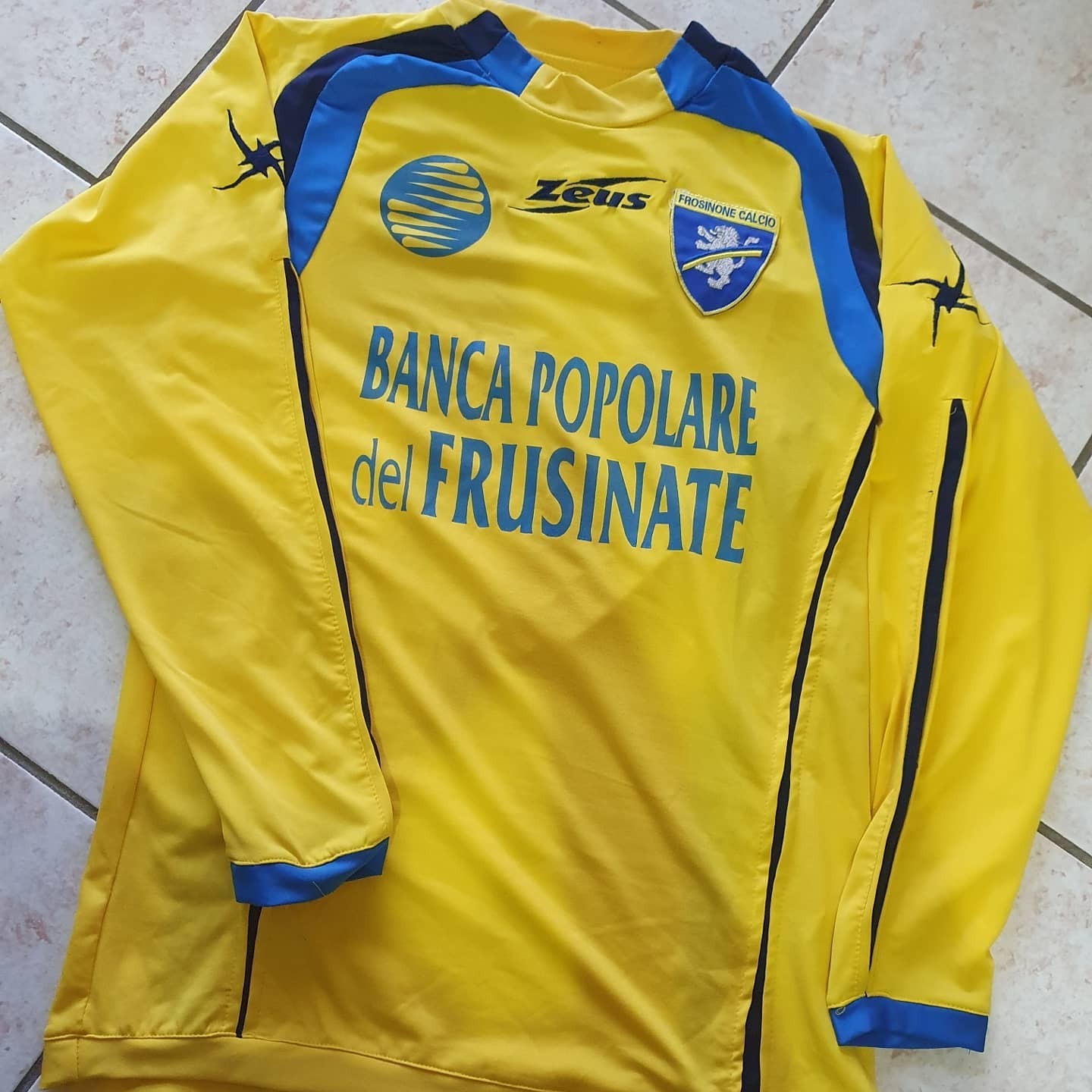 Frosinone 2005-06 Home Kit