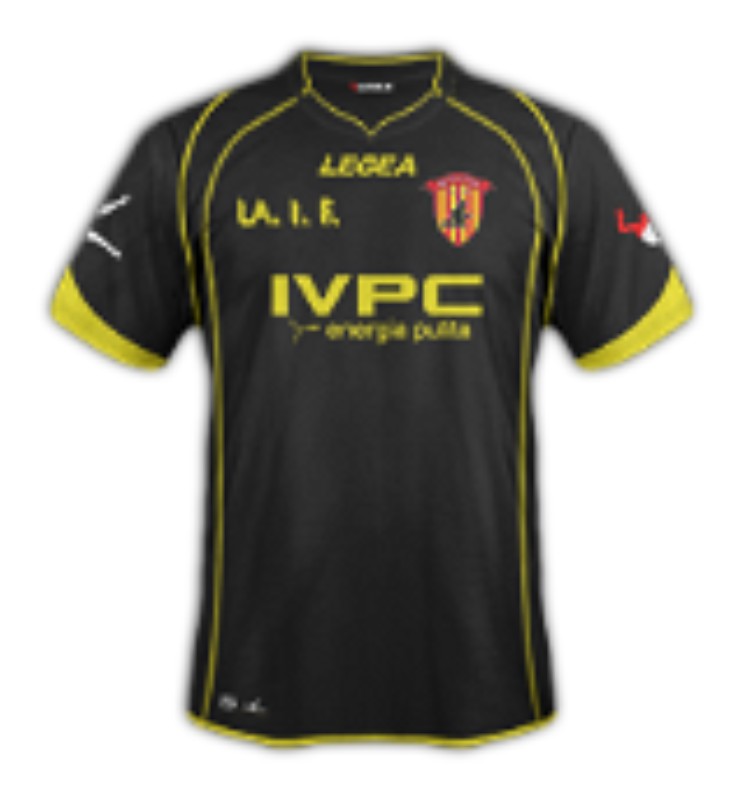 Benevento 2012-13 Third Kit