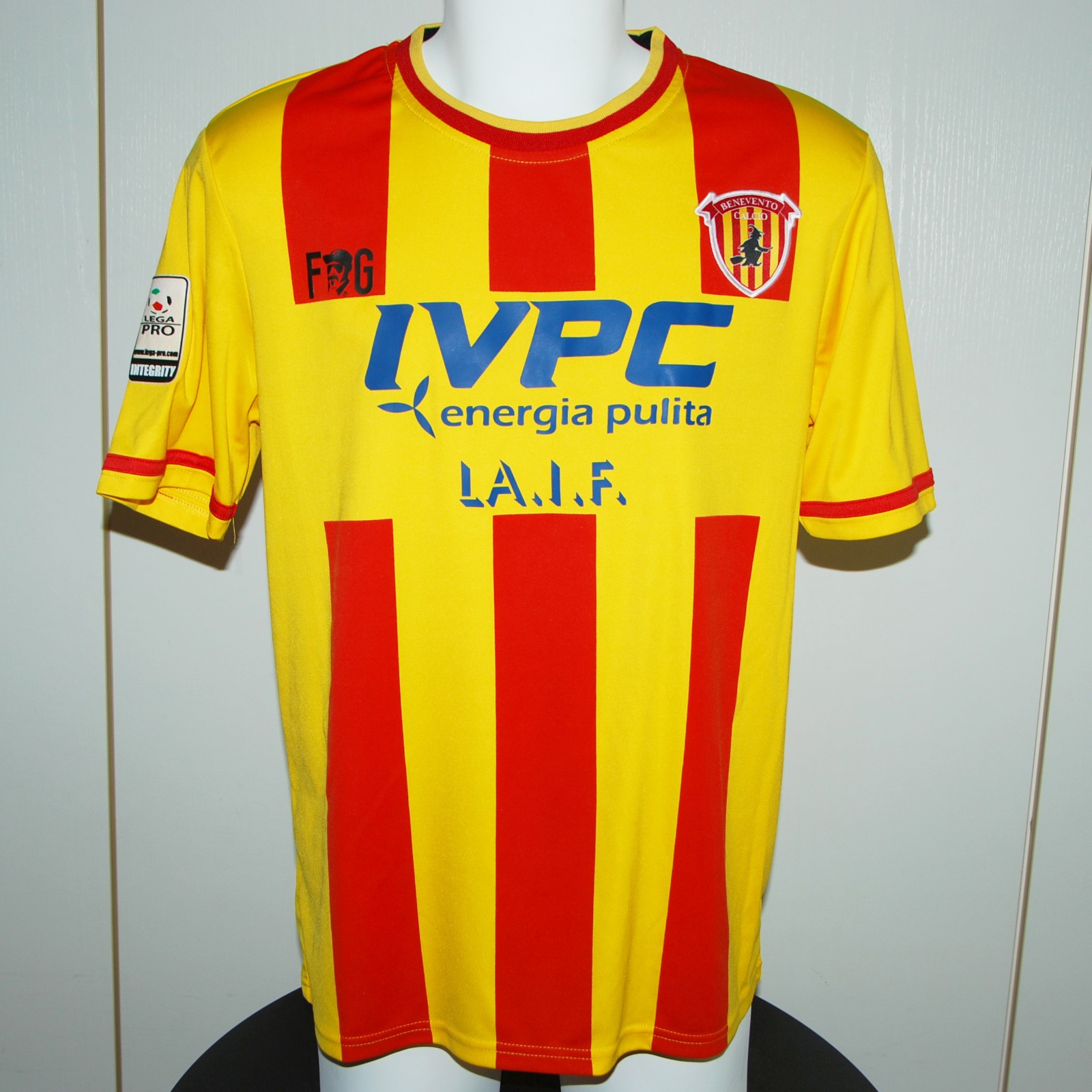 Benevento 2014-15 Home Kit