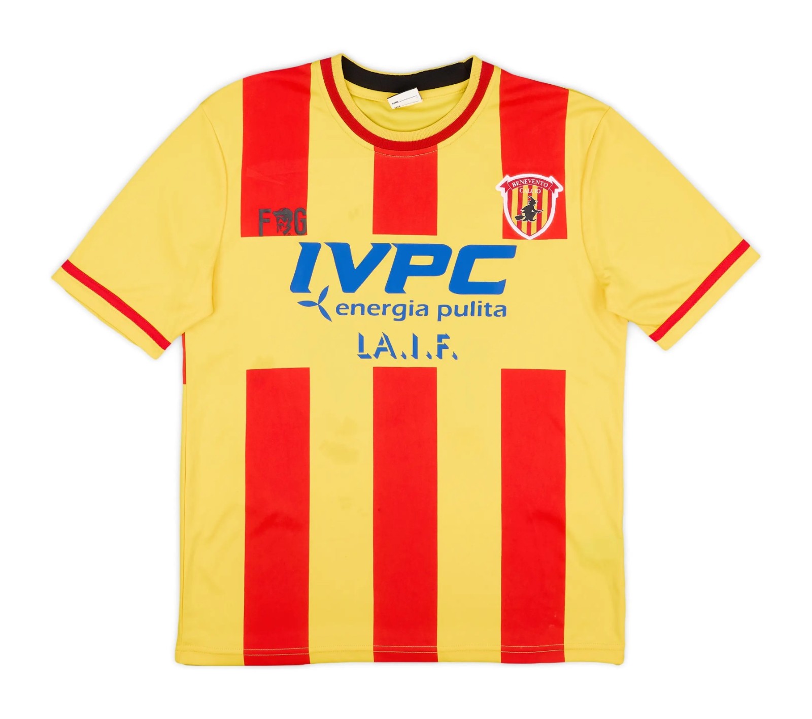 Benevento 2014-15 Home Kit