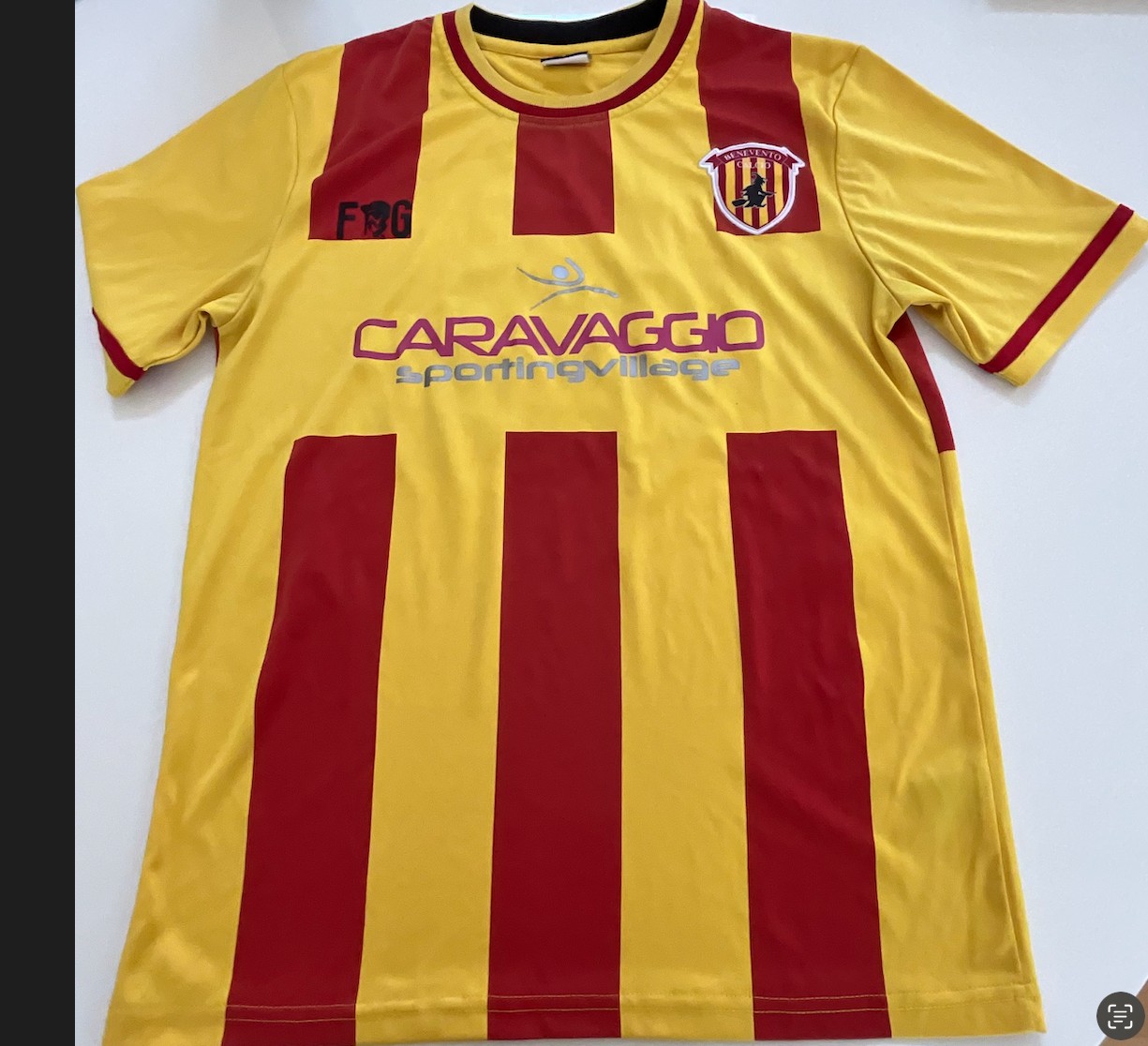 Benevento 2015-16 Home Kit