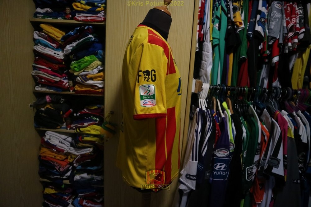 Benevento 2016-17 Home Kit