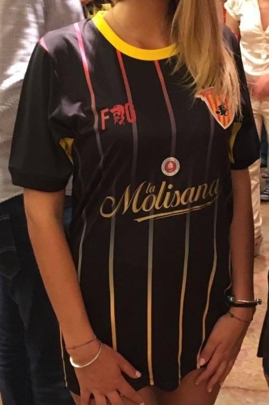 Benevento 2017-18 Third Kit