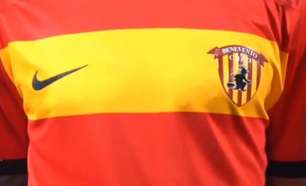 Benevento 2024-25 Home Kit