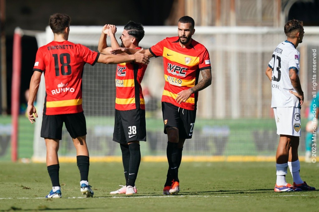 Benevento 2024-25 Home Kit