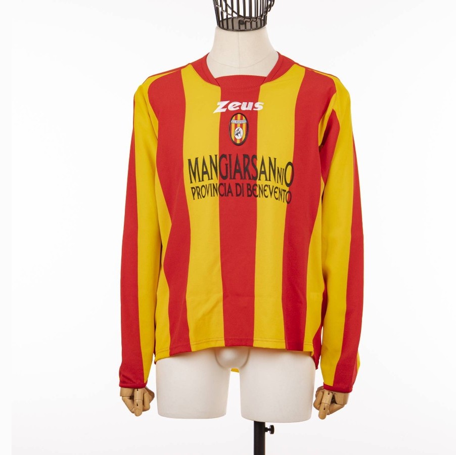 Benevento 2004-05 Home Kit
