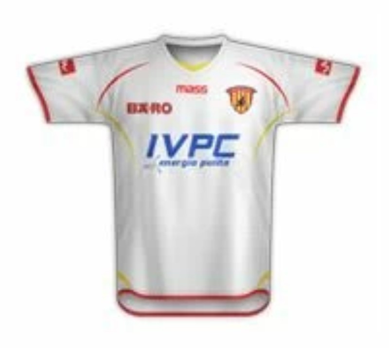Benevento 2009-10 Away Kit