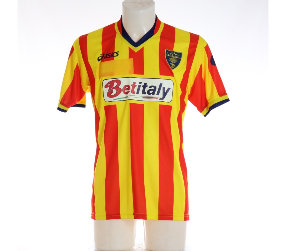 US Lecce 2012-13 Home Kit