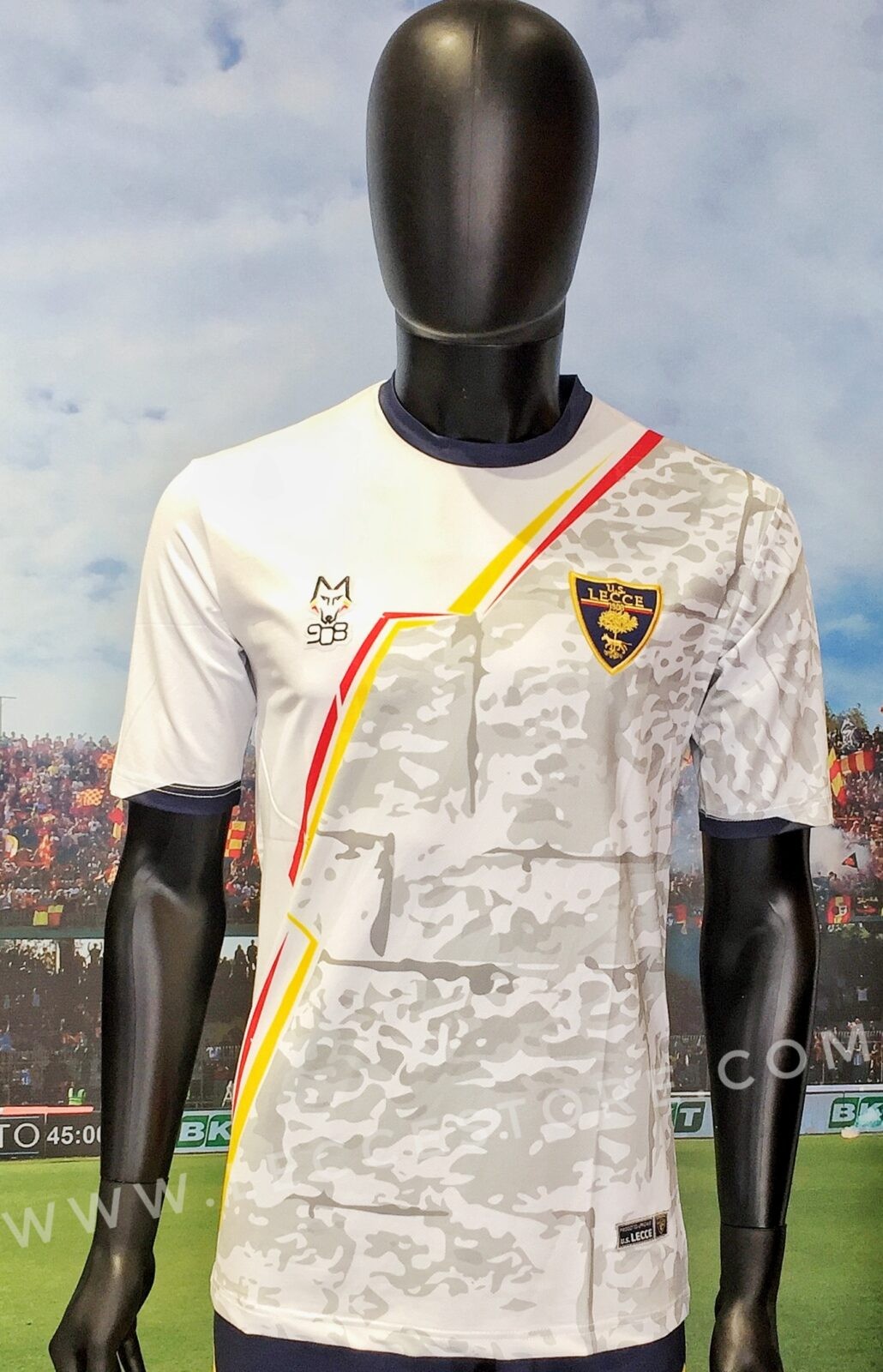 US Lecce 2018-19 Away Kit
