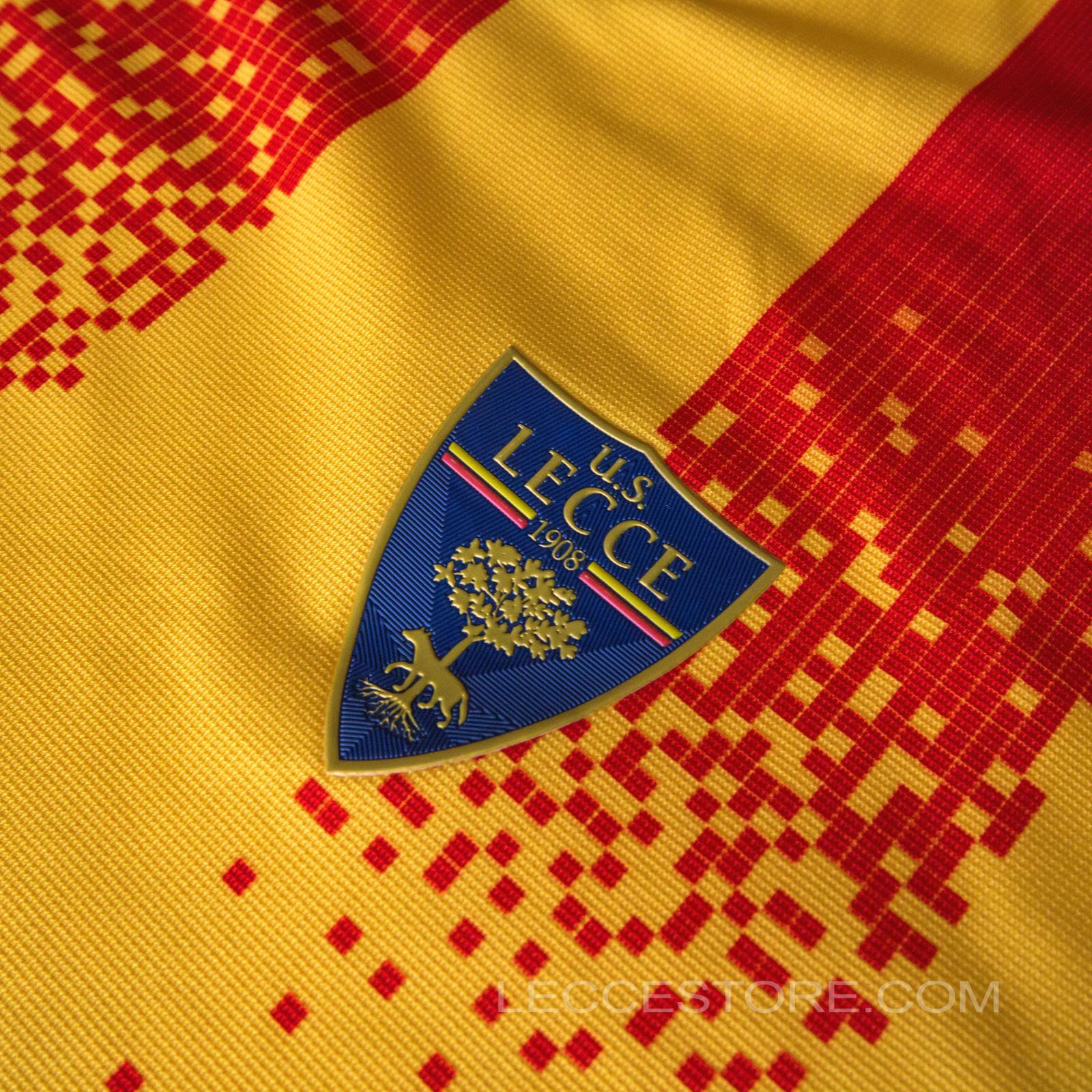 US Lecce 2020-21 Home Kit