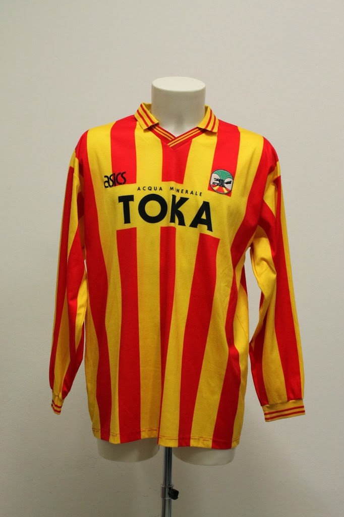 US Lecce 1992-93 Home Kit