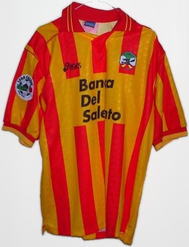 US Lecce 1996-97 Home Kit