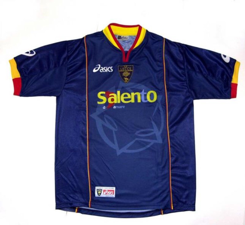 US Lecce 2002-03 Third Kit